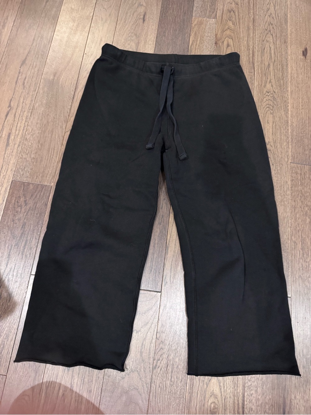 Frank & Eileen Black Cropped Wide-Leg Sweatpants